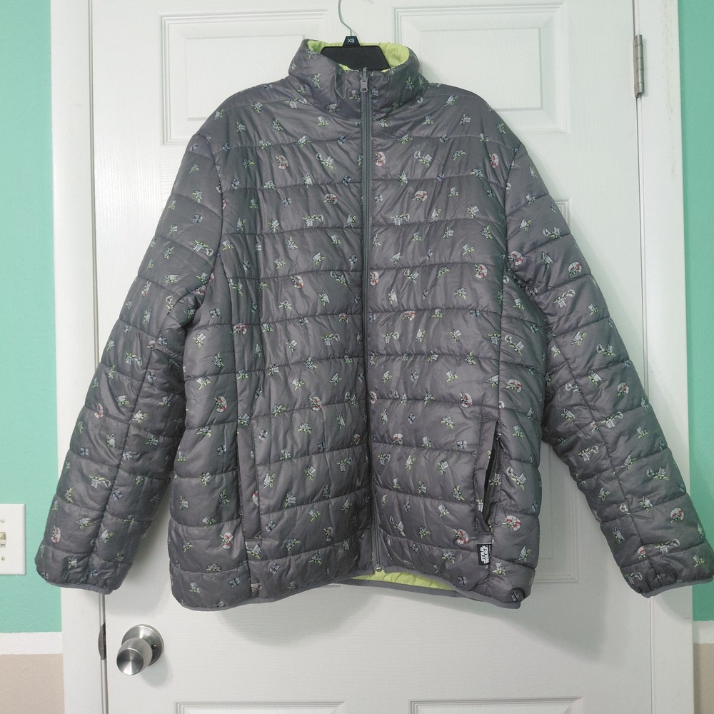 Disney Star Wars The Mandalorian Grogu Reversible Puffer Jacket Mens XXL Gray